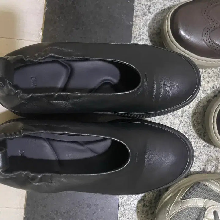 [BUNJANG] KUHO Leather Slip-on Shoes / KUHO 구호 레더 스립온 230