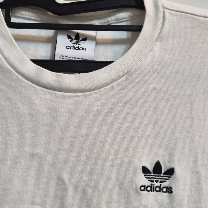 [BUNJANG] Adidas White Short Sleeve T-Shirt - Size M / 아디다스 흰색 반팔 티셔츠 m