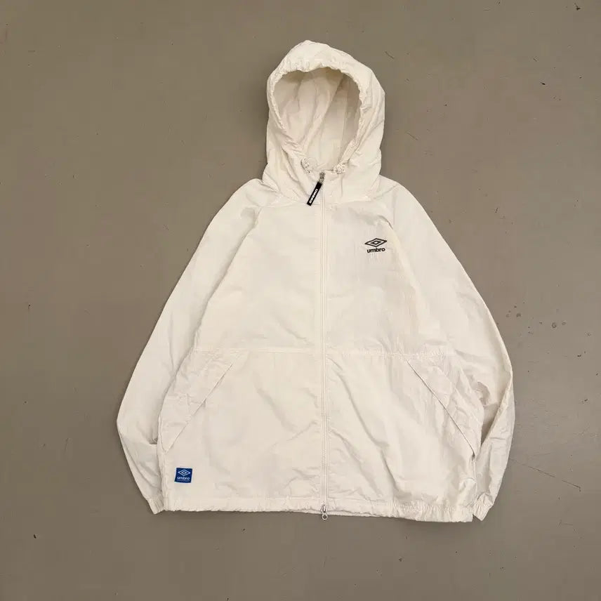 [SOLD OUT] 엄브로 오버핏 바람막이