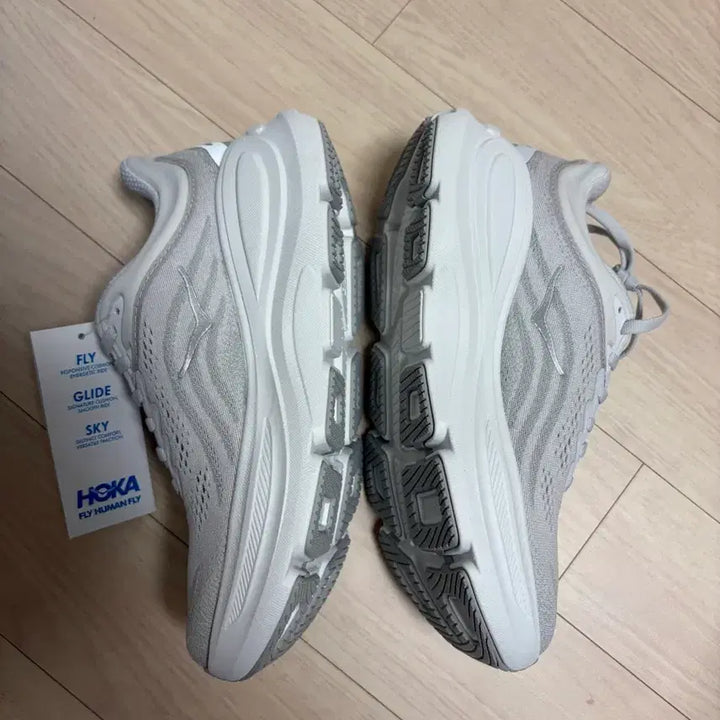 [SOLD OUT] 호카 본디 9 와이드 여성러닝화