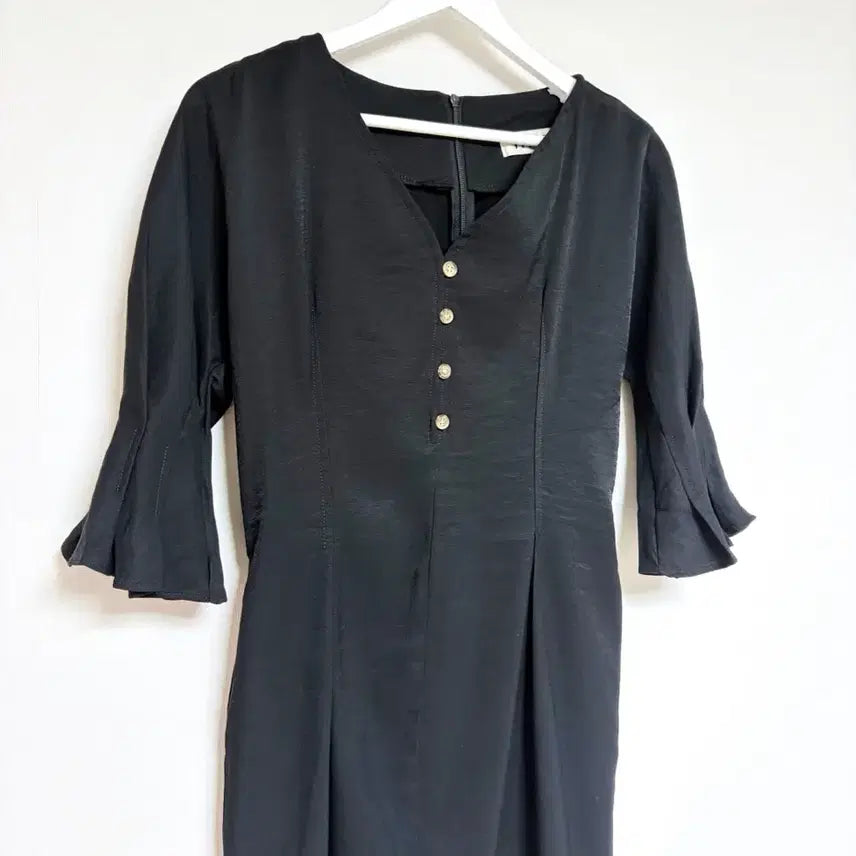 [BUNJANG] NAIN Puff Sleeve Black Slim Fit Dress (New) / ((새상품) NAIN 퍼프소매 블랙 슬림핏 원피스