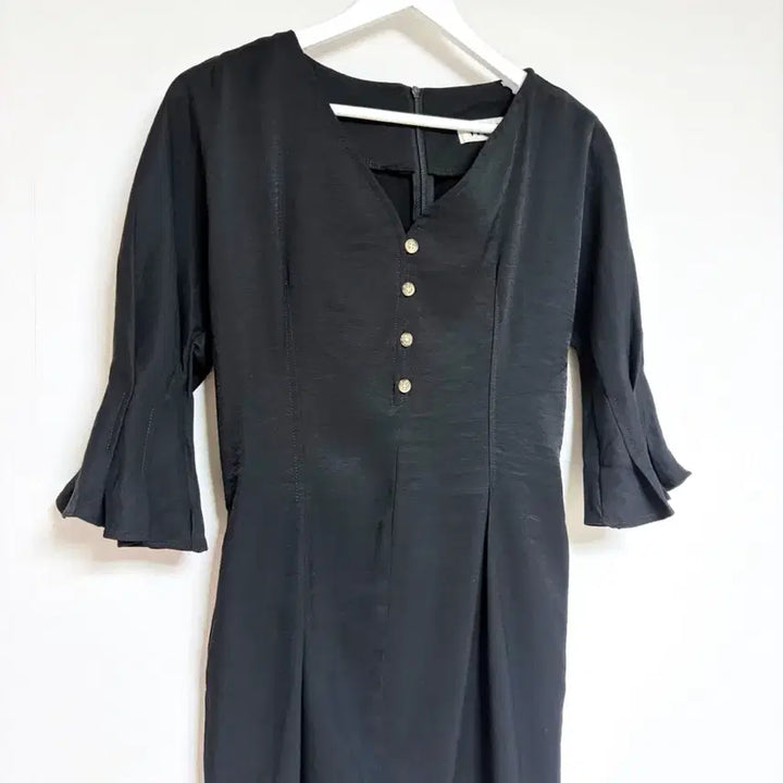 [BUNJANG] NAIN Puff Sleeve Black Slim Fit Dress (New) / ((새상품) NAIN 퍼프소매 블랙 슬림핏 원피스
