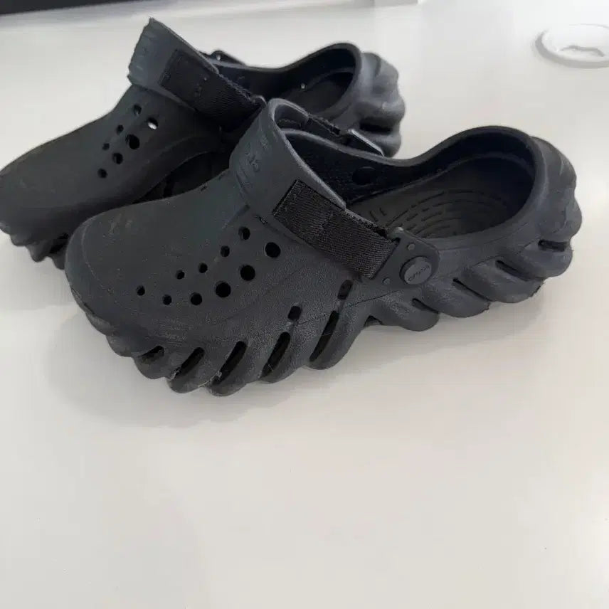[BUNJANG] Crocs Black Sandals J3 (210mm) / 크록스 블랙 샌들 J3 210mm사이즈