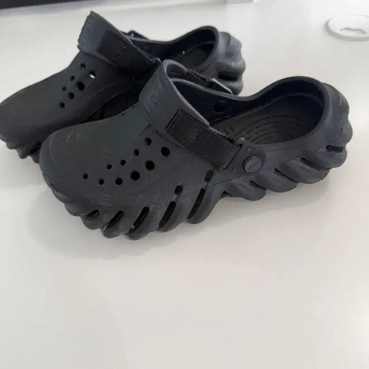 [BUNJANG] Crocs Black Sandals J3 (210mm) / 크록스 블랙 샌들 J3 210mm사이즈