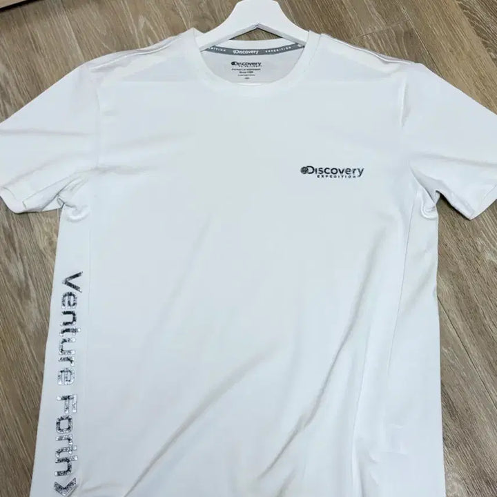 [BUNJANG] Discovery Expedition Short Sleeve T-Shirt / 디스커버리 익스페디션 반팔