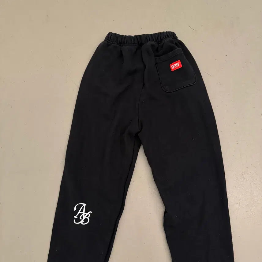 [BUNJANG] Archivebold 939 Sweatpants / 아카이브볼드 939 스웻팬츠