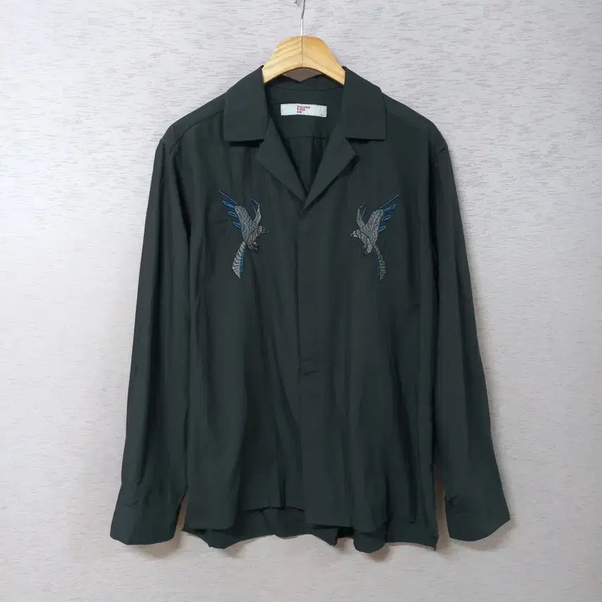 [BUNJANG] 8 Seconds Dark Grey Hidden Button Embroidered Shirt (Men&