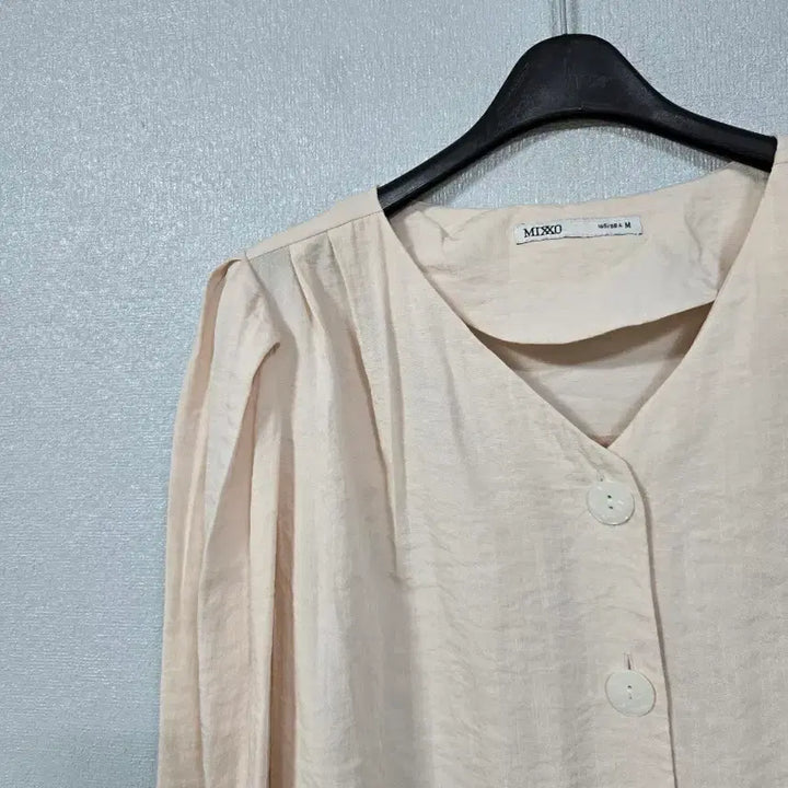 [BUNJANG] MIXXO Rayon Blend V-Neck Blouse Size 55-66 / MIXXO 레이온혼방 브이넥 블라우스 55~66