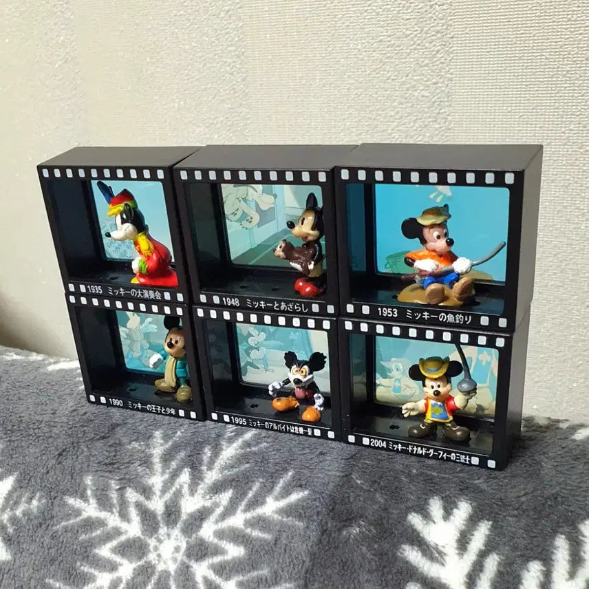 [BUNJANG] Classic Disney Mickey Mouse Movie Scene Figure Set (6 Types) / 고전 디즈니 미키마우스 영화 장면 피규어 6종셋트