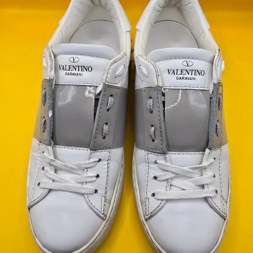 [BUNJANG] Valentino Garavani Sneakers White/Grey / 정품발렌티노 가라바니 스니커즈 (화이트/그레이)235