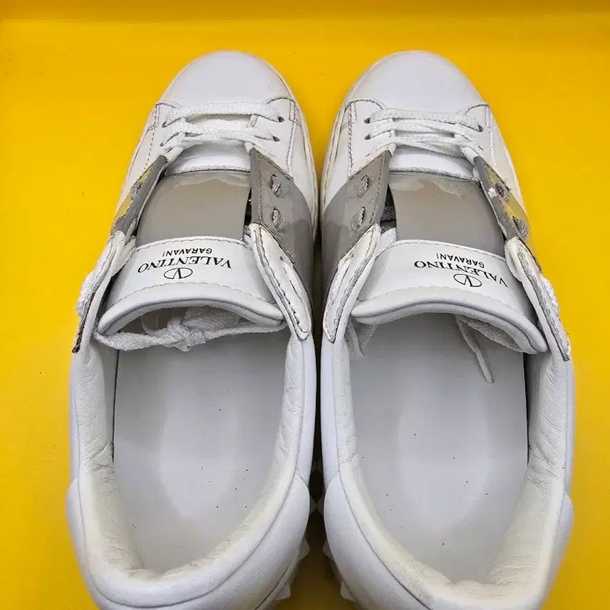 [BUNJANG] Valentino Garavani Sneakers White/Grey / 정품발렌티노 가라바니 스니커즈 (화이트/그레이)235