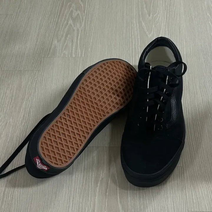 [BUNJANG] Vans Old Skool Black Sneakers / 반스 올드스쿨 블랙 스니커즈