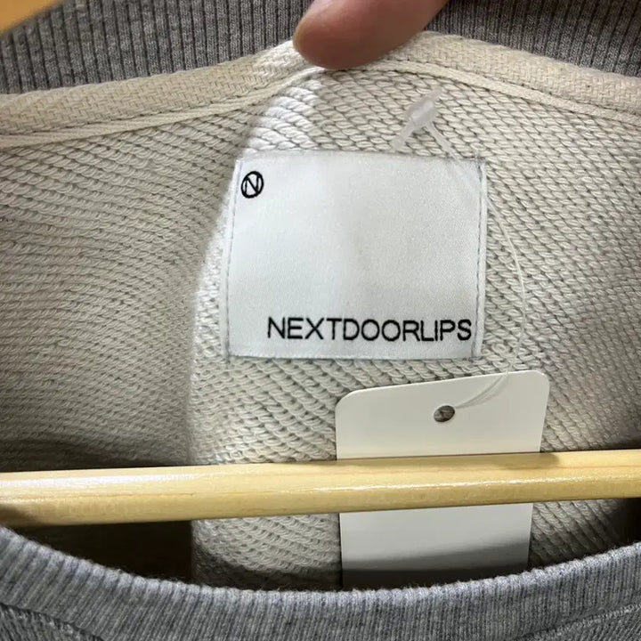 [BUNJANG] Nextdoorlips Zipper Crewneck Melange Grey Size 2 / 넥스트도어립스 지퍼 크루넥 멜란지 그레이 2사이즈