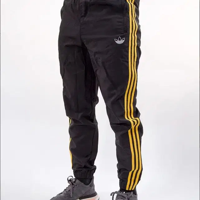[BUNJANG] Adidas Woven Pants / [[28-30인치, A급, 공용] 아디다스(ADIDAS) 우븐팬츠p145