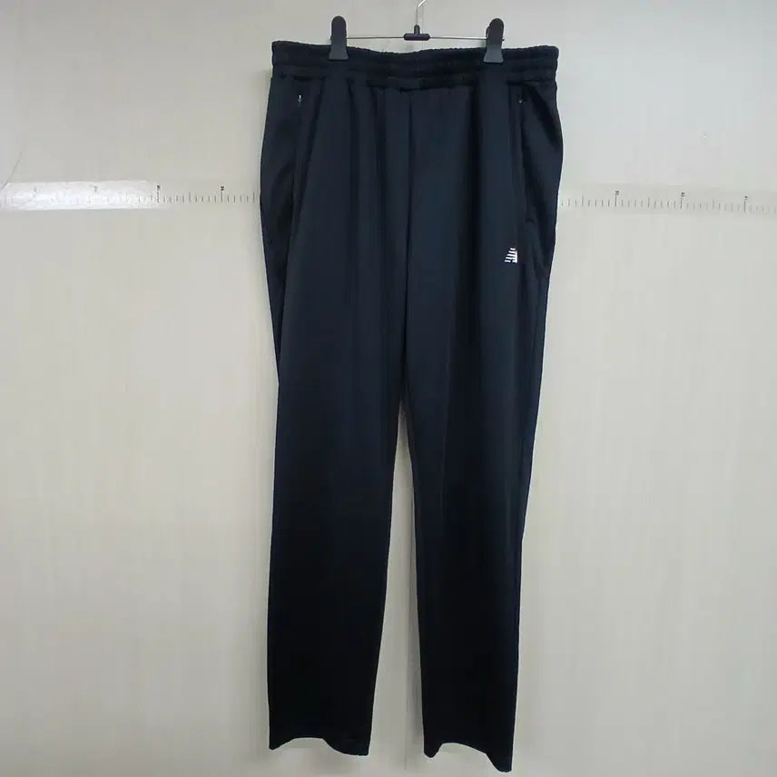 [BUNJANG] New Balance Black Training Pants / 뉴발란스 검정색 트레이닝 바지