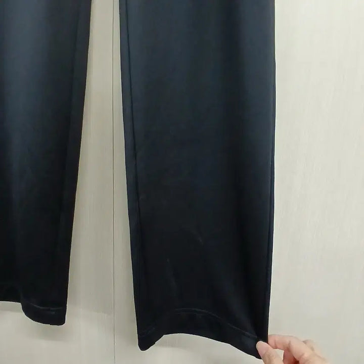 [BUNJANG] New Balance Black Training Pants / 뉴발란스 검정색 트레이닝 바지