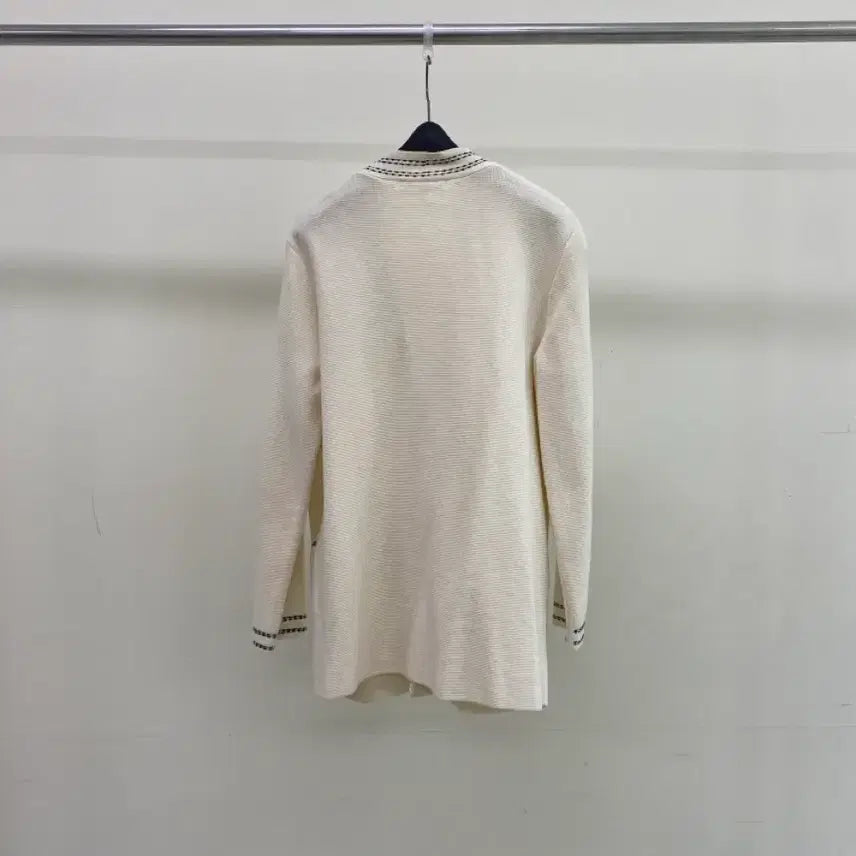 [BUNJANG] Maje Ivory Color Block Knit Cardigan (Size 38/ 66-77) / [마쥬] 아이보리 배색 도톰한 니트 가디건 ( 66-77 추천)