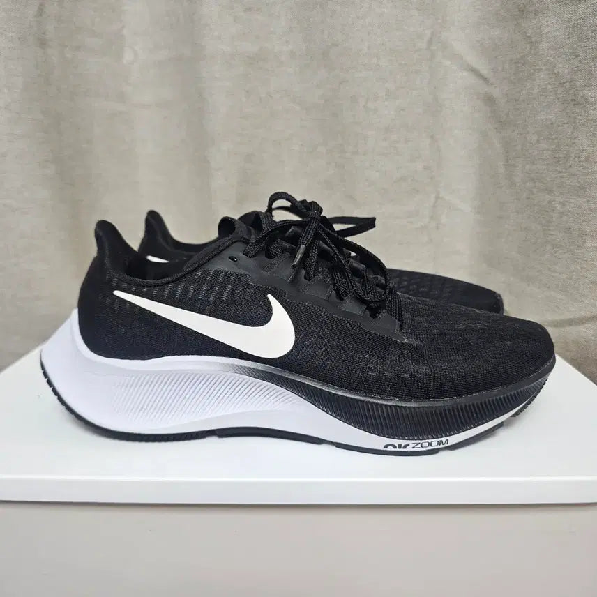 [BUNJANG] Nike Air Zoom Pegasus 37 Black Running Shoes / 235나이키 에어 줌 페가수스 37 블랙 운동화   -892