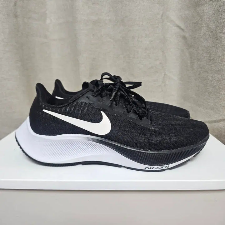[BUNJANG] Nike Air Zoom Pegasus 37 Black Running Shoes / 235나이키 에어 줌 페가수스 37 블랙 운동화   -892