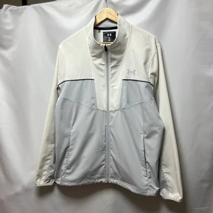 [BUNJANG] Under Armour Woven White StormFit Windbreaker Jacket XL / [정품/XL] 언더아머 우븐 화이트 스톰핏 바람막이
