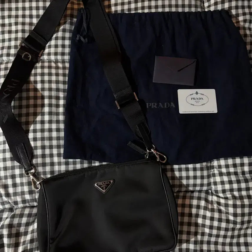 [BUNJANG] Prada Re-Nylon Crossbody Bag / 프라다 리나일론 크로스백