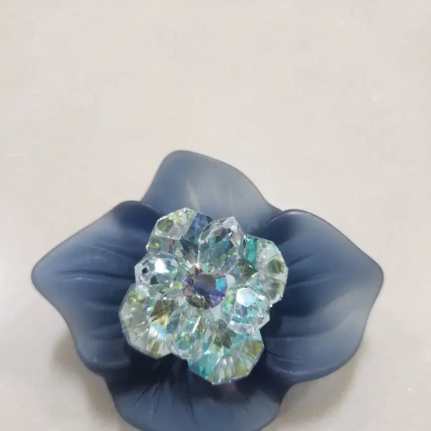 [BUNJANG] West German Crystal Aurora Borealis Brooch 1980s / (미사용)1980년대 희귀템 서독제 크리스탈 브롯치