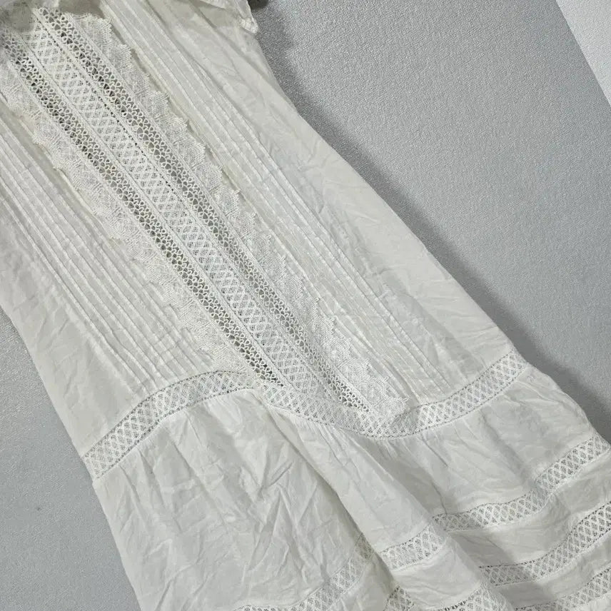 [BUNJANG] V-Neck Eyelet Cotton Midi Dress (Size 55) / 브이넥 아일렛 아사면원피스 55