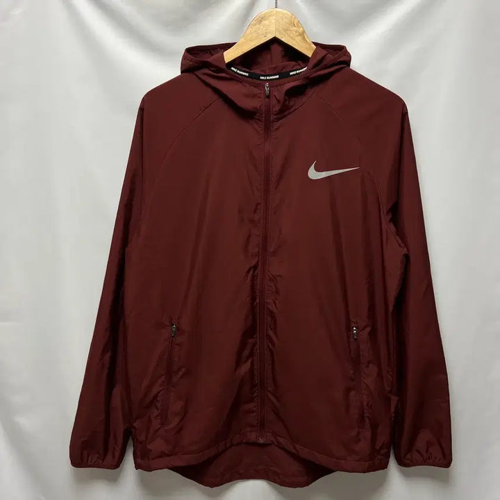 [BUNJANG] Nike Essential Running Swoosh Burgundy Windbreaker Jacket / [정품/L] 나이키 에센셜 런닝 스우시 버건디 바람막이