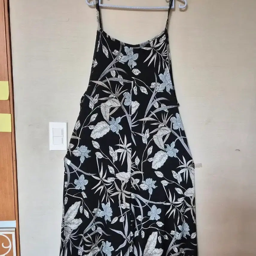 [BUNJANG] Floral Print Jumpsuit / 꽃무늬 점프수트
