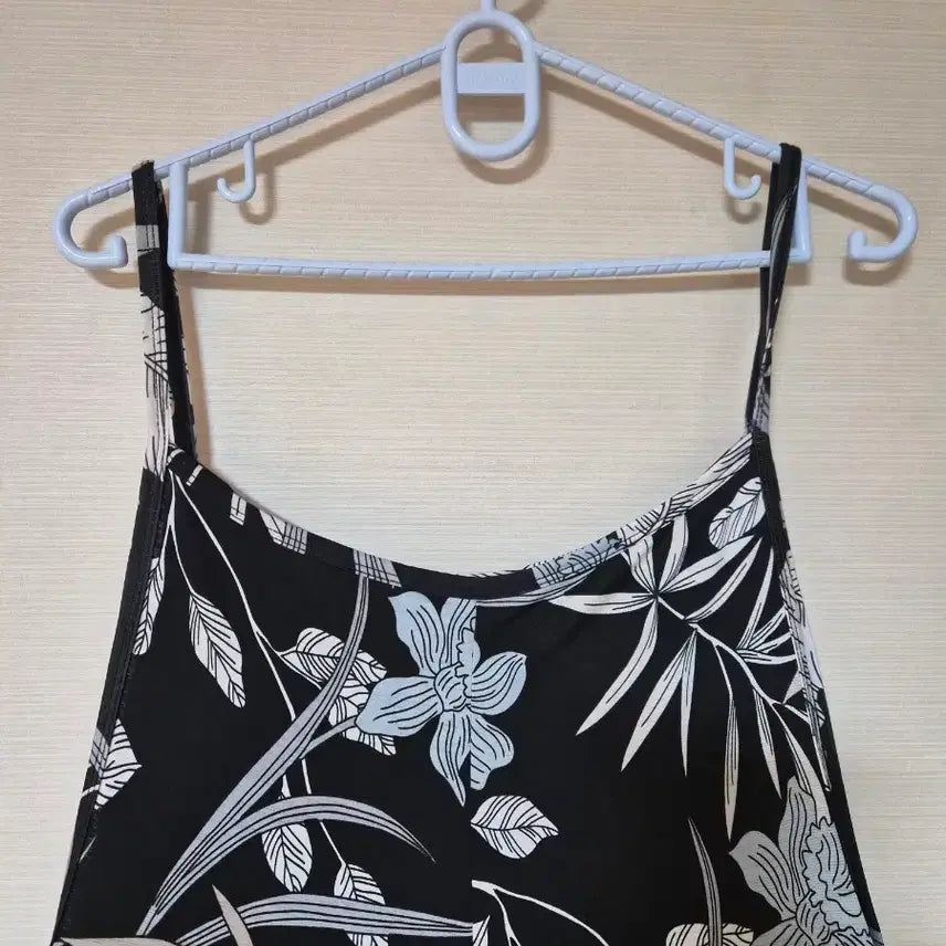 [BUNJANG] Floral Print Jumpsuit / 꽃무늬 점프수트