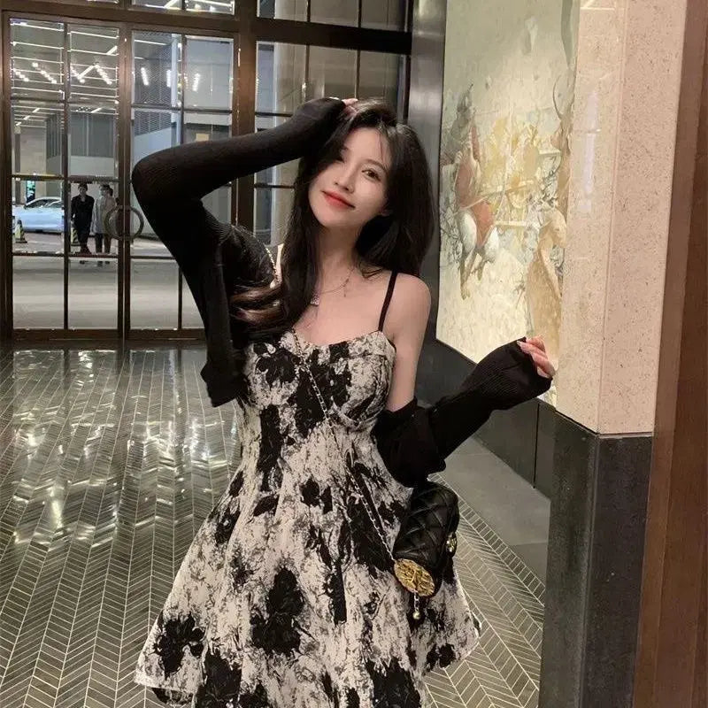 [BUNJANG] Pattern Flare Mini Dress / 당일발송) 새상품 블랙 화이트 패턴 플레어 미니원피스