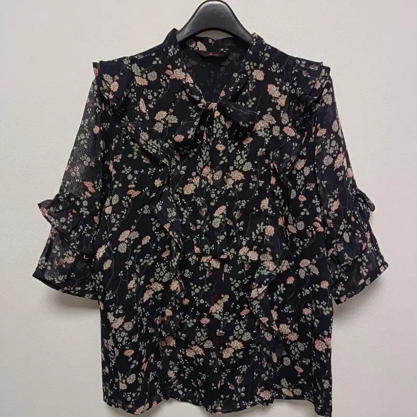 [BUNJANG] J.J. GOTS Chiffon Floral Blouse / jj지고트 쉬폰 블라우스
