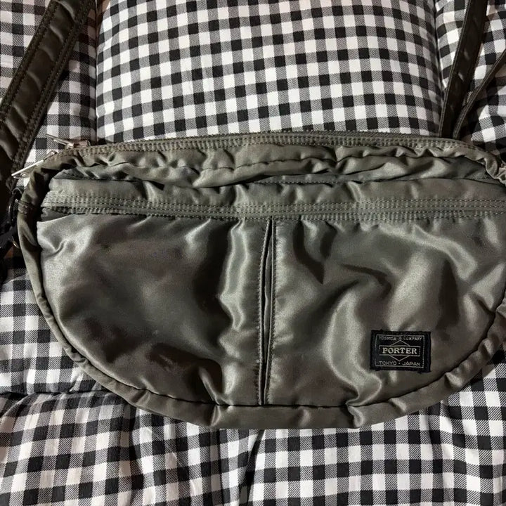[BUNJANG] Porter Half Moon Bag / 포터 탱커 숄더백 그레이