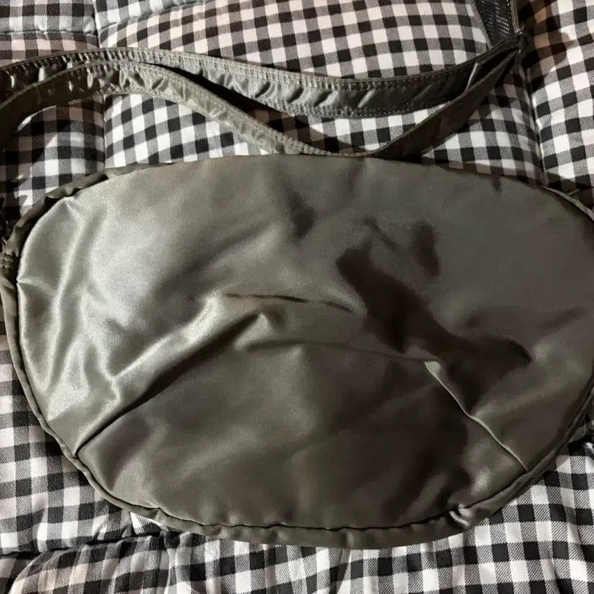 [BUNJANG] Porter Half Moon Bag / 포터 탱커 숄더백 그레이