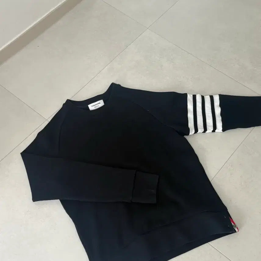 [BUNJANG] Thom Browne Signature Stripe Medallion Waffle Knit Sweater / [정품]톰브라운 와플 니트(새상품급)