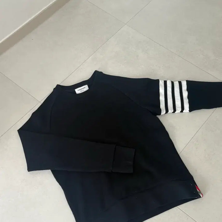 [BUNJANG] Thom Browne Signature Stripe Medallion Waffle Knit Sweater / [정품]톰브라운 와플 니트(새상품급)