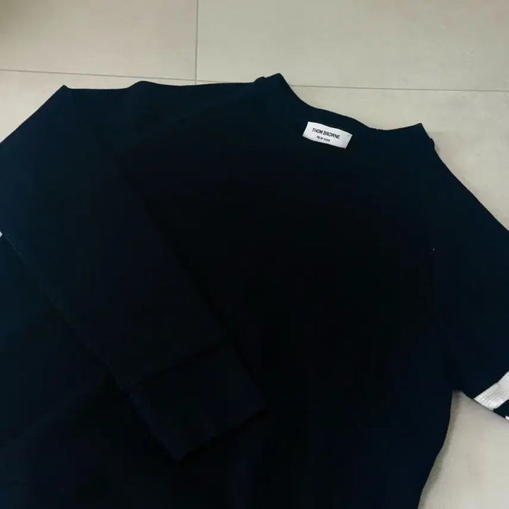 [BUNJANG] Thom Browne Signature Stripe Medallion Waffle Knit Sweater / [정품]톰브라운 와플 니트(새상품급)