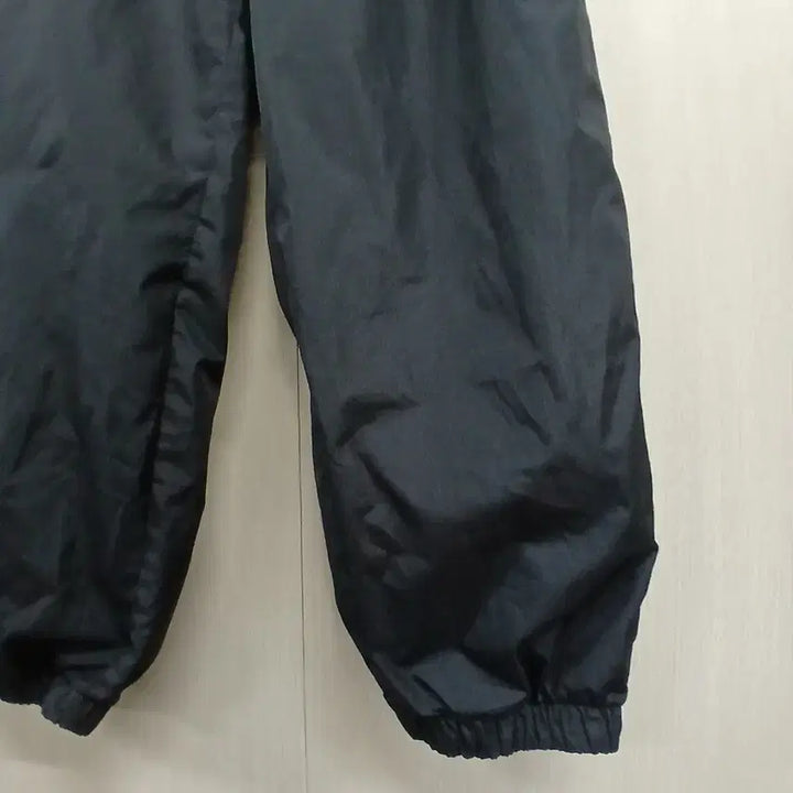 [BUNJANG] Adidas Three-Stripes Flame Logo Training Pants Black / 아디다스 삼선 불꽃 로고 트레이닝 바지 블랙