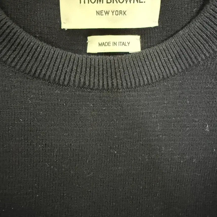 [BUNJANG] Thom Browne Armband Crewneck Sweater Size 1 / [1] 톰브라운 암밴드 니트 판매합니다
