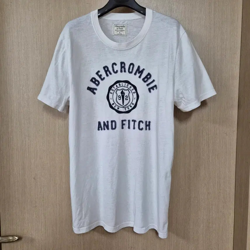 [BUNJANG] Abercrombie &amp; Fitch White T-Shirt / [M]아베크롬비 앤 피치 화이트 반팔티