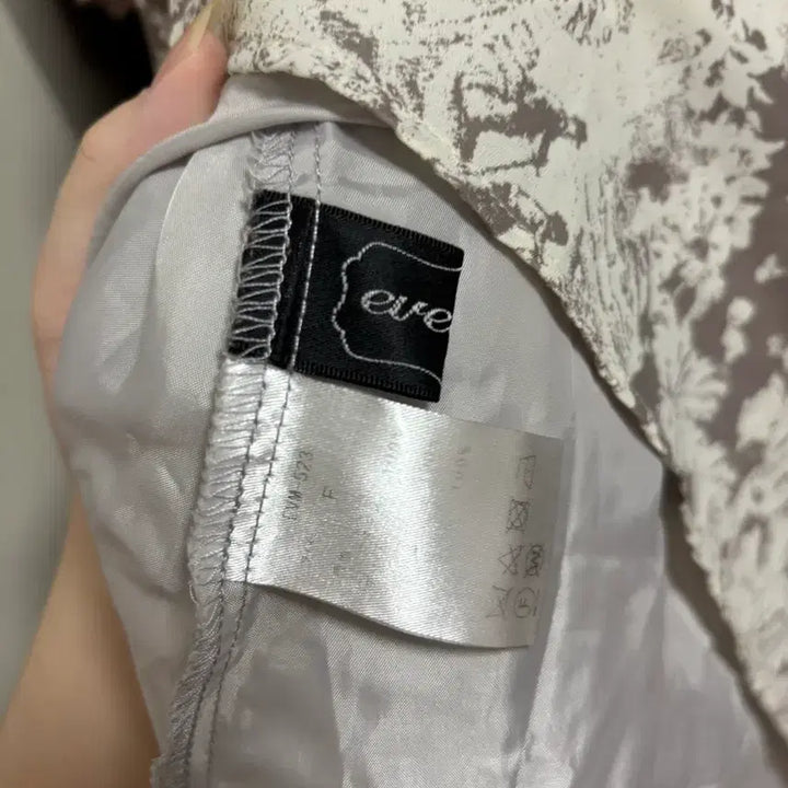 [BUNJANG] Evelyn Cape Floral Print Dress / 에블린 케이프 꽃무늬 원피스 스나계 걸리 양산형 지뢰계