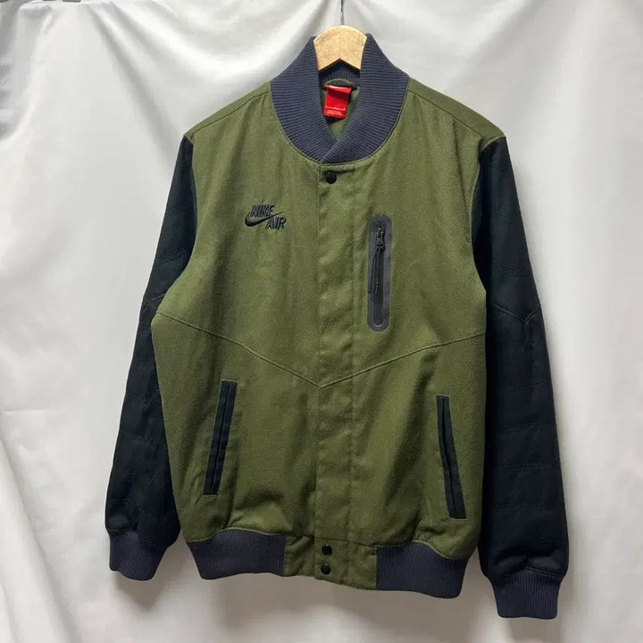 [BUNJANG] Nike Air Swoosh Khaki Bomber Varsity Jacket / [정품/L] 나이키 에어 스우시 카키 봄버 바시티자켓