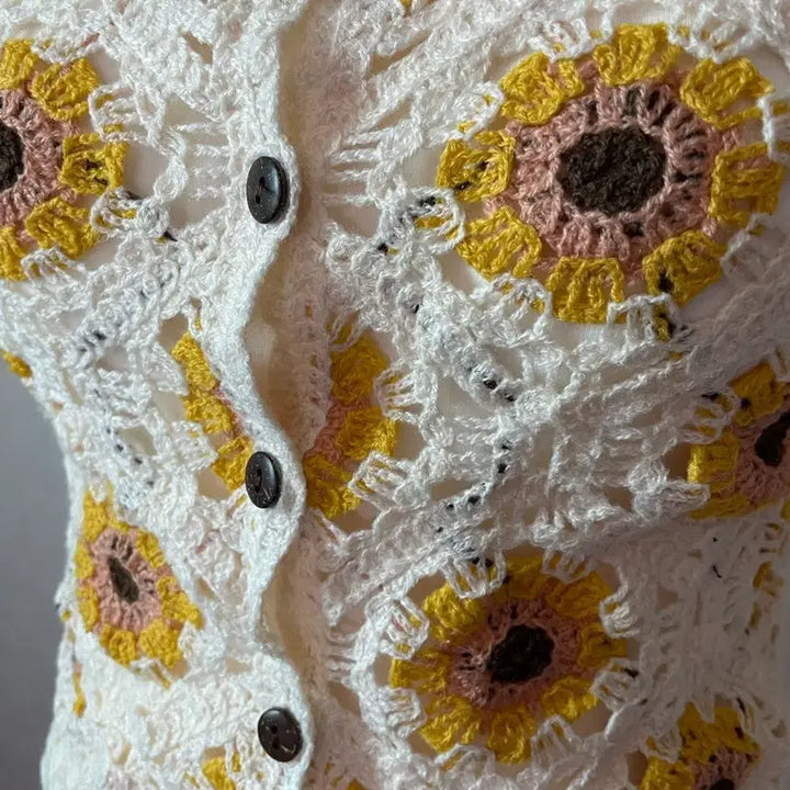 [BUNJANG] Sunflower Crochet Knit Puff Blouse / 해바라기 크로셰 니트 퍼프 블라우스
