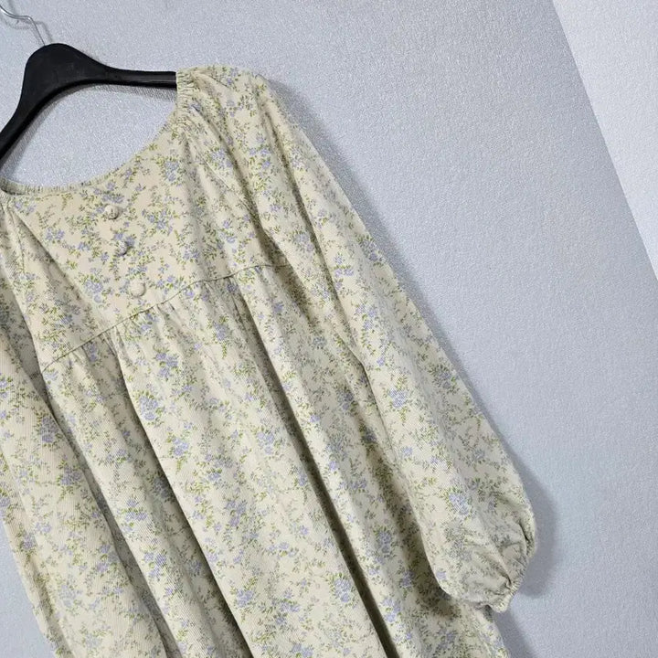[BUNJANG] Flower Print Ribbed Puff Sleeve Shirring Long Dress / 플라워 잔골지 퍼프소매 셔링원피스 77