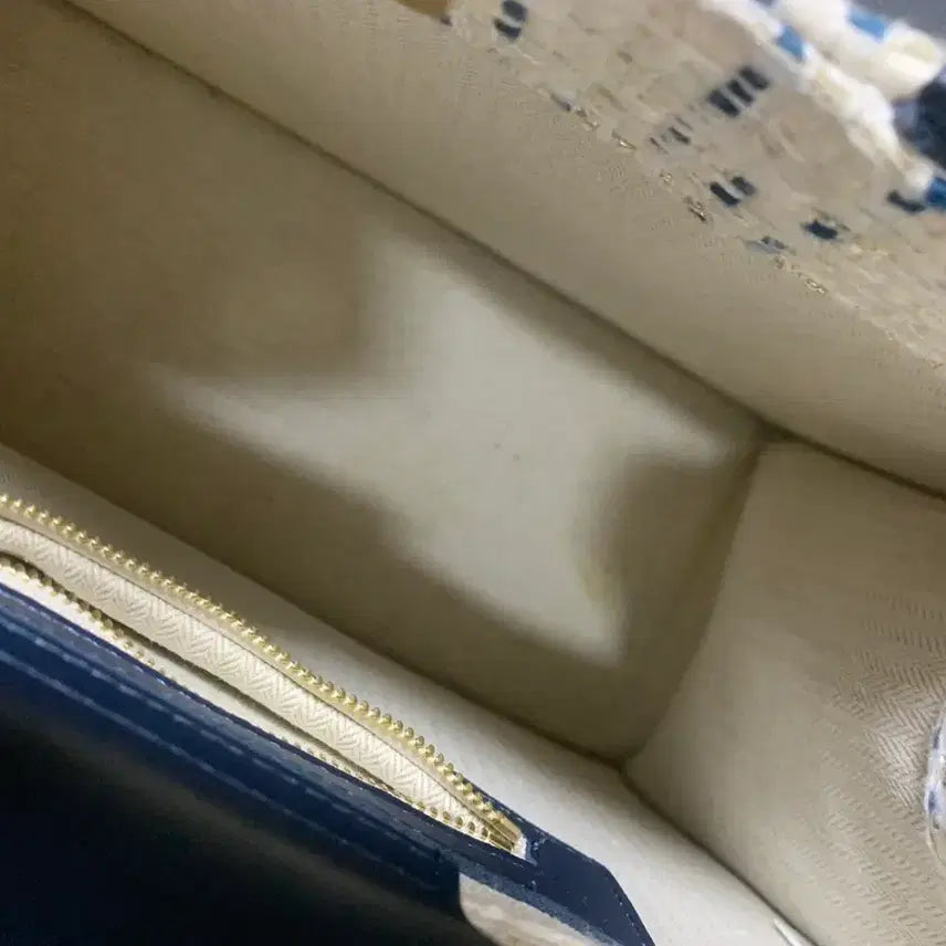 [BUNJANG] Huegenne Raffia Bag Stripe Medium / 휴젠느 라푸백