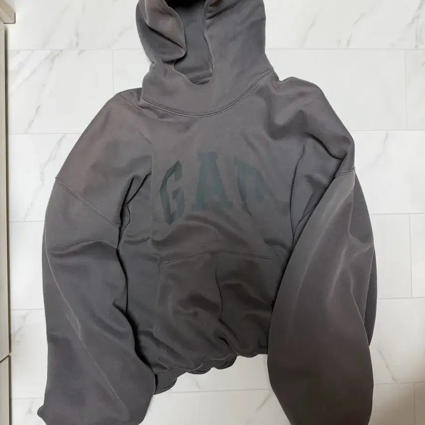 [BUNJANG] Easy Gap by Balenciaga Hoodie / 이지갭 바이 발렌시아가 후드