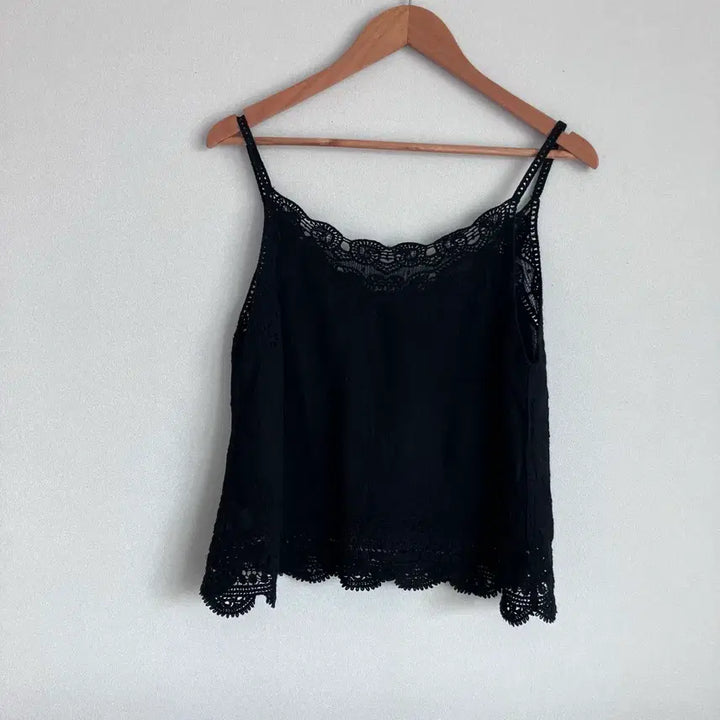[SOLD OUT] 레이어드 레이스 나시