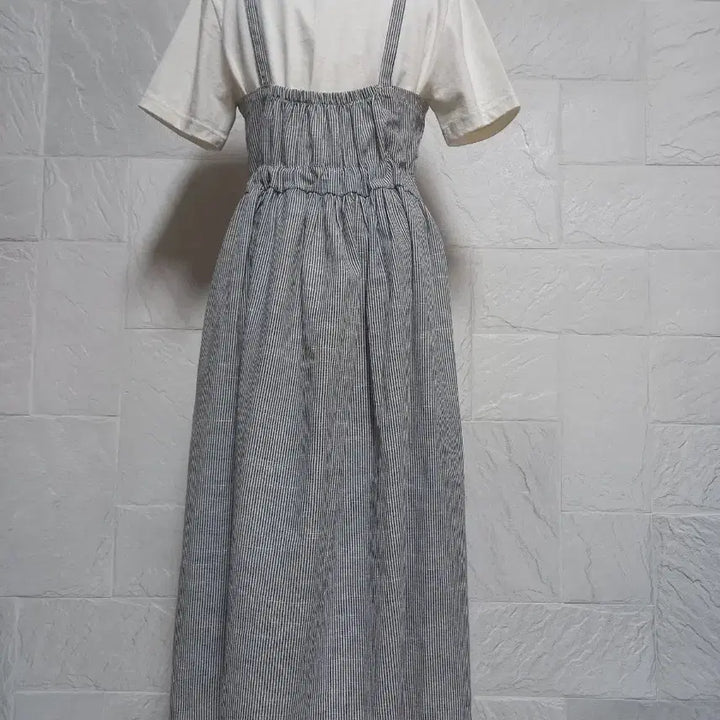 [BUNJANG] Stripe Linen Blend Dress + Cotton T-Shirt Set / 스트라이프  원피스 + 반팔티 세트