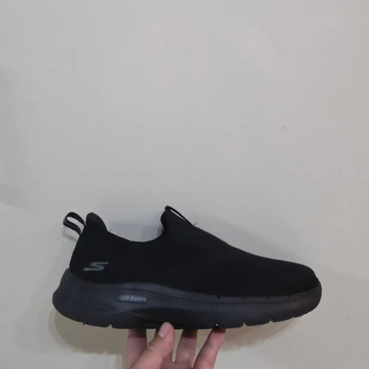 [BUNJANG] Skechers Go Walk 6 Slip-On Triple Black / [260] 스케쳐스 고워크6 슬립온 트리플블랙ㅡ단종매물,최저가
