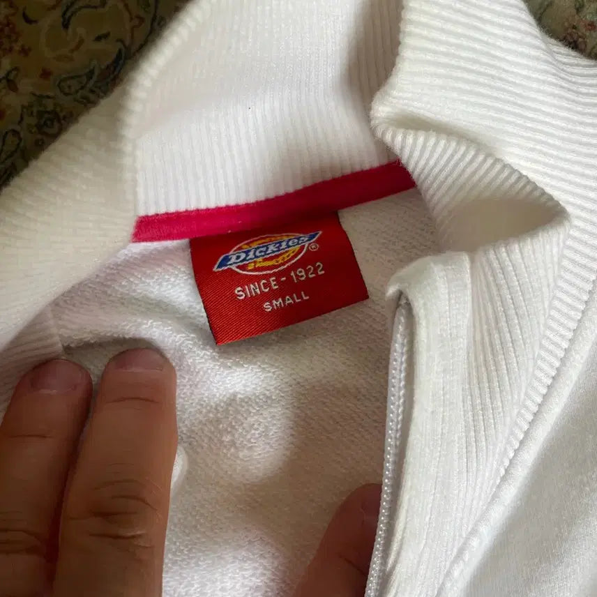 [BUNJANG] Dickies White Jersey Set-up with Red Line Accents / 디키즈 져지
